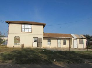 1807 Roma Ave, Zapata, TX 78076