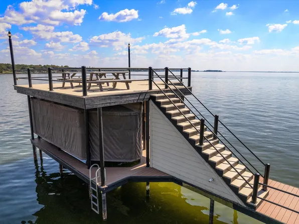 169 Deer Island Rd, Mabank, TX 75156