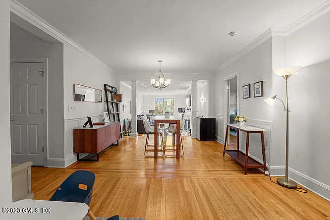 25 W Elm St #40 — Photo 8