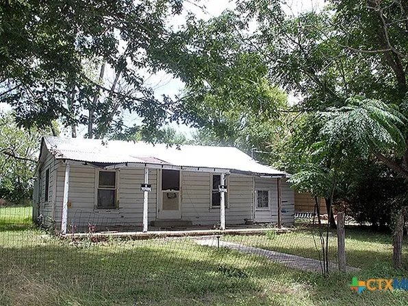 513 Ruddy St, Lockhart, TX 78644