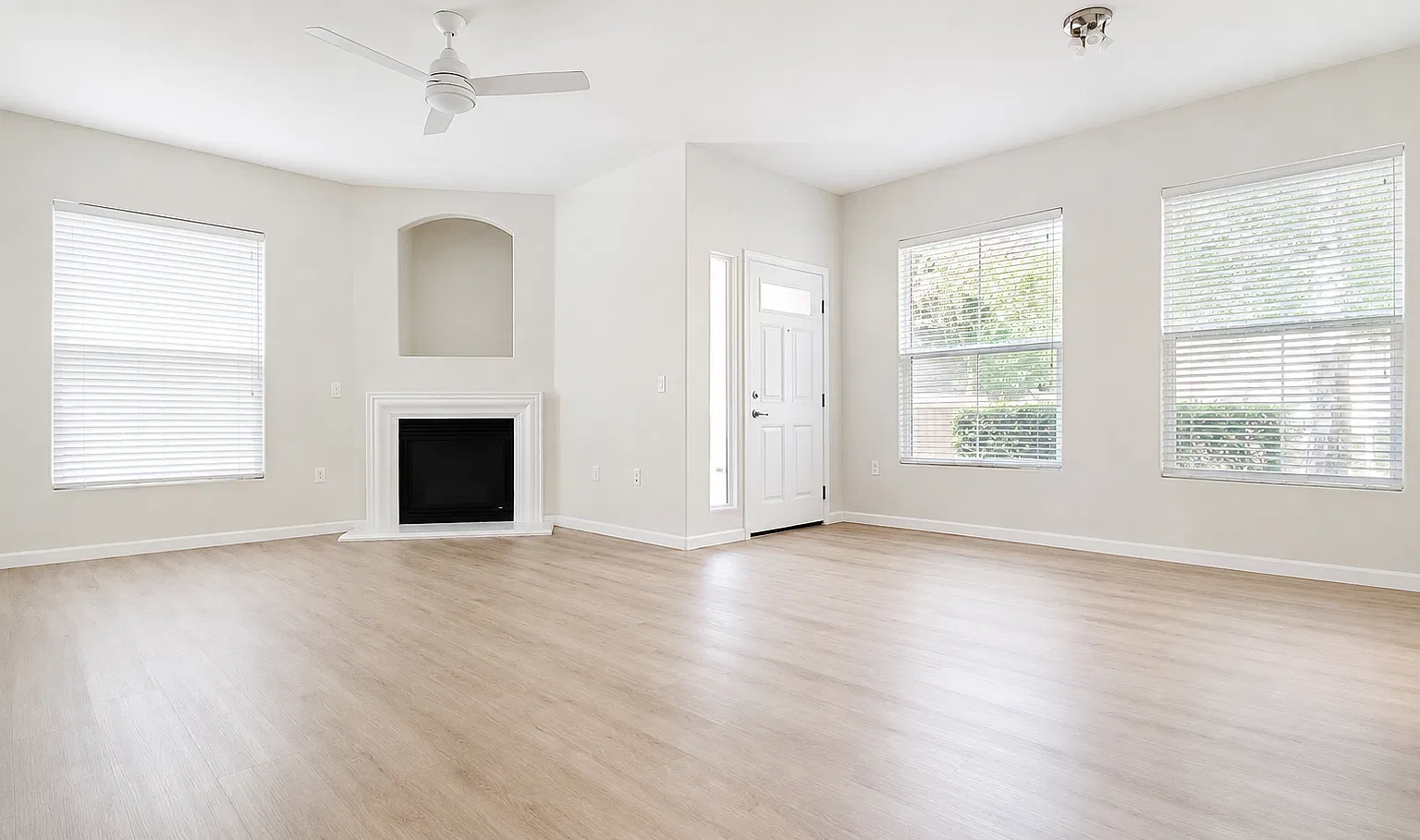 2 bed, 1307 sqft, $2,275 — Photo 1