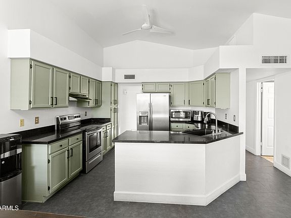 3rd image of 1457 N HOBSON --