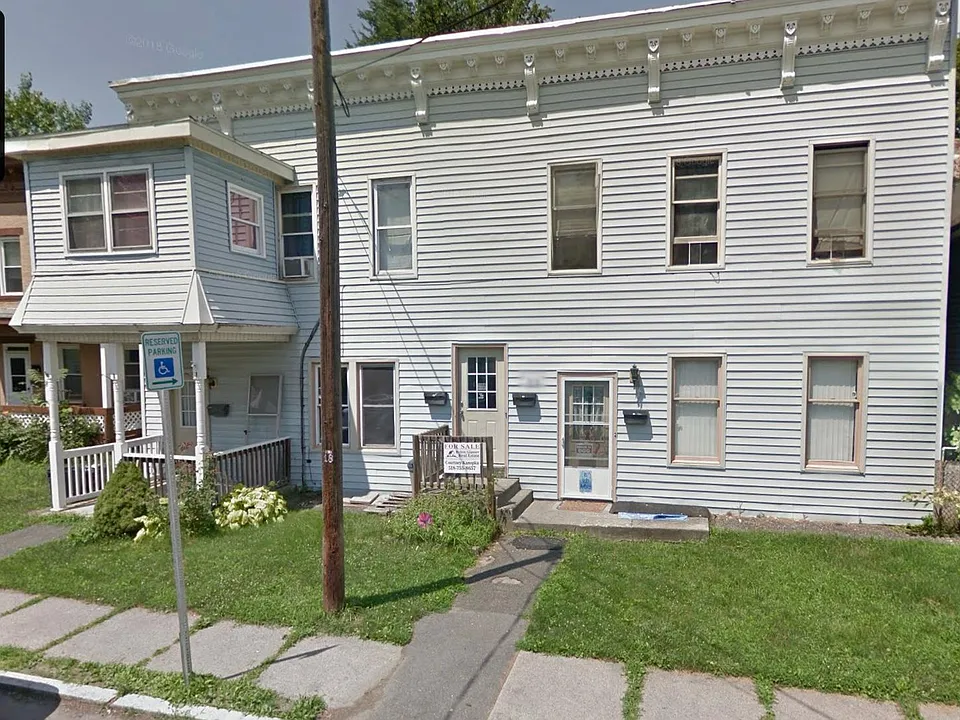 1619 5th St #1