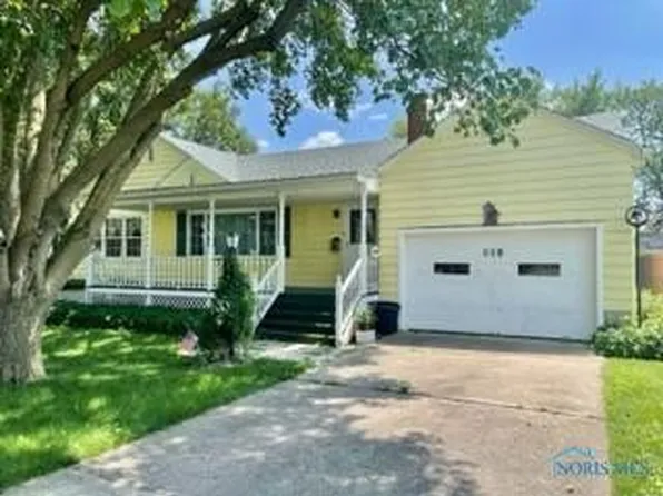 304 E Perry St, Walbridge, OH 43465