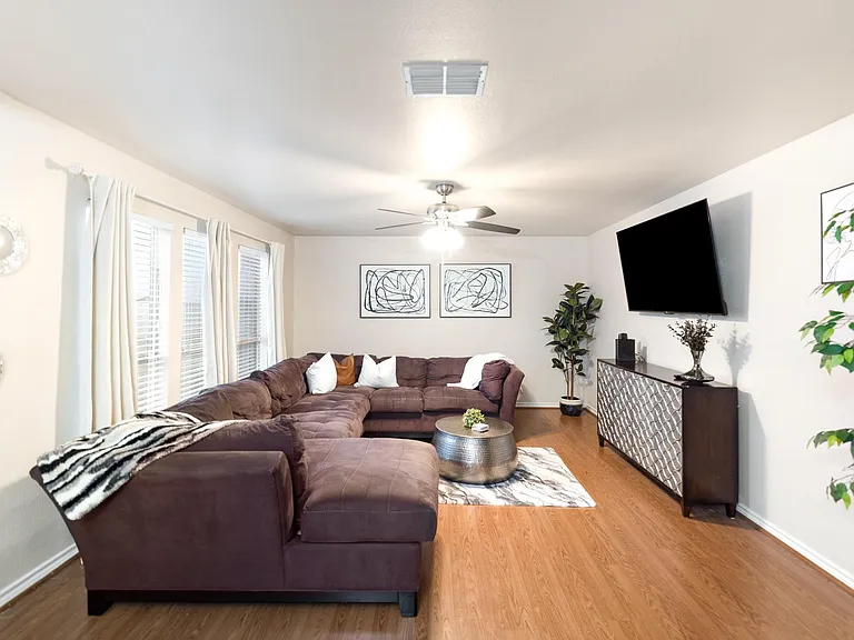 7418 Lake Livingston Dr — Photo 6