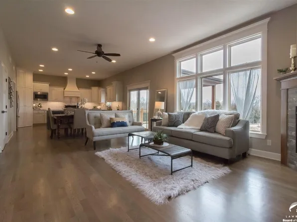 347 N White Dr, Lawrence, KS 66049