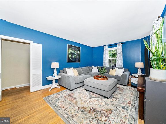 5th image of 5521 Waterloo Rd