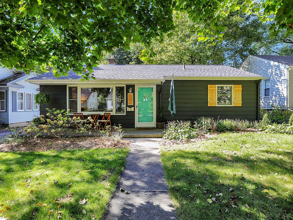 1st image of 235 Cowley Ave