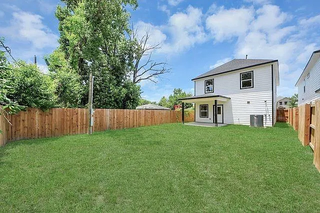769 Marjorie St — Photo 15