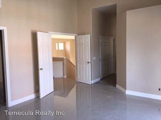5th image of 24012 Cambria Ln