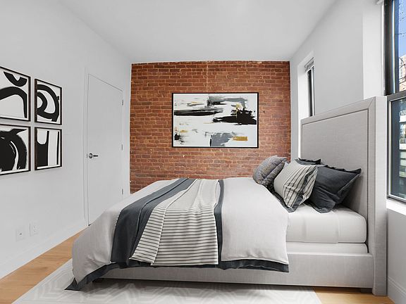 3rd image of 317 E 89th St APT 3E