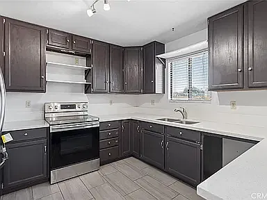 3 bed, 1300 sqft, $3,900 — Photo 4