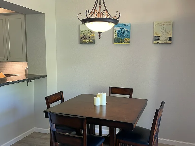 27 Campton Pl — Photo 9