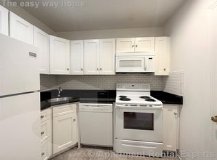 10 Yarmouth St #1F, Boston, MA 02116