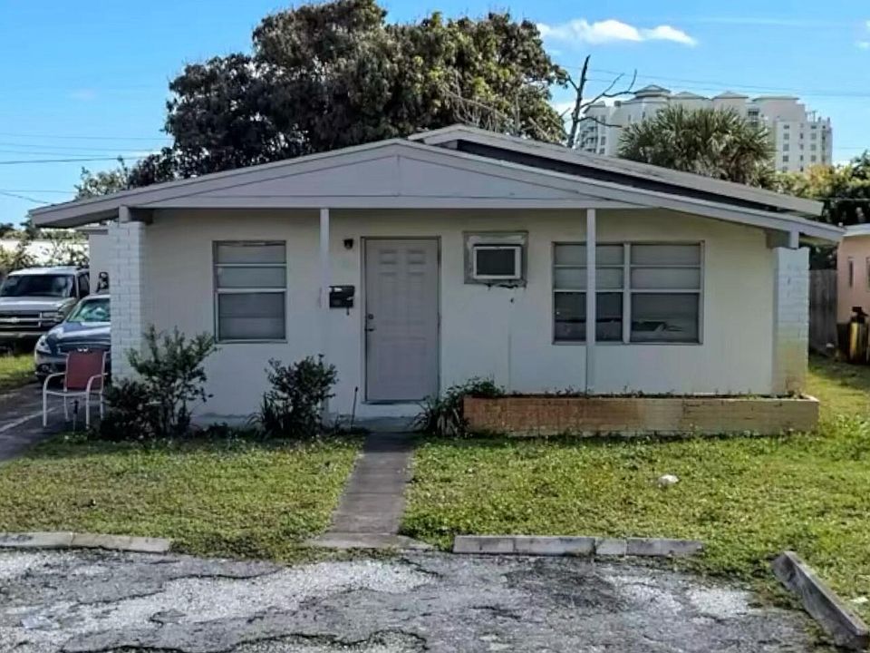 1st image of 502 NE 2nd Street