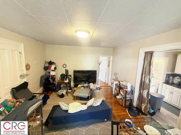 111 Washington St #1F, Malden, MA 02148