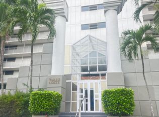 Torres Del Parque (Condominio), Bayamon, PR 00957