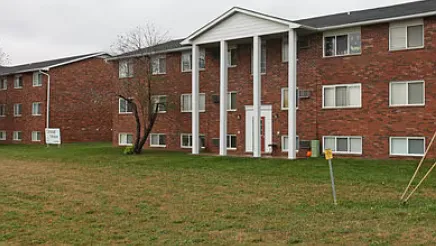 208 W Lansing Rd #8 — Photo 13