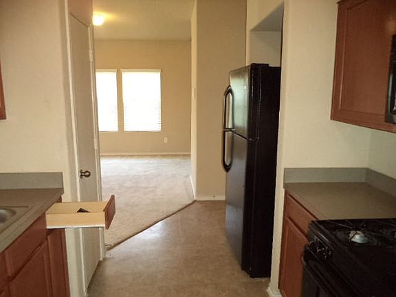 3rd image of 12311 Turchin Dr
