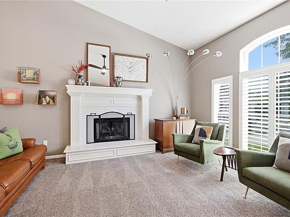 5th image of 15152 W 157th Ter