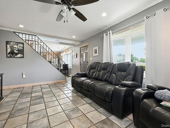 5th image of 119 Periwinkle Road