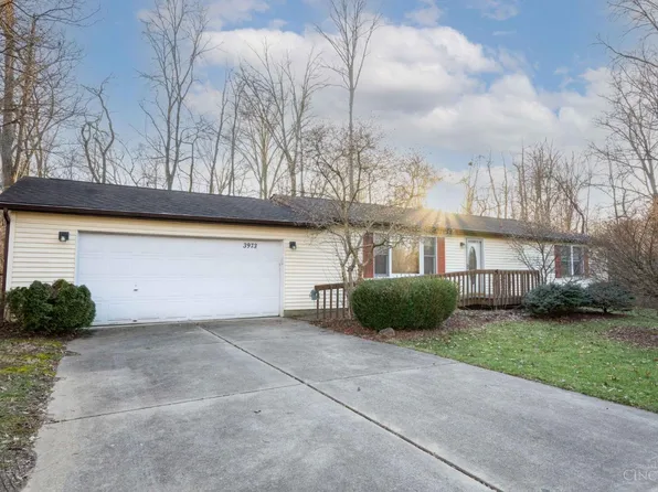 3973 Randolph Ln, Cincinnati, OH 45245