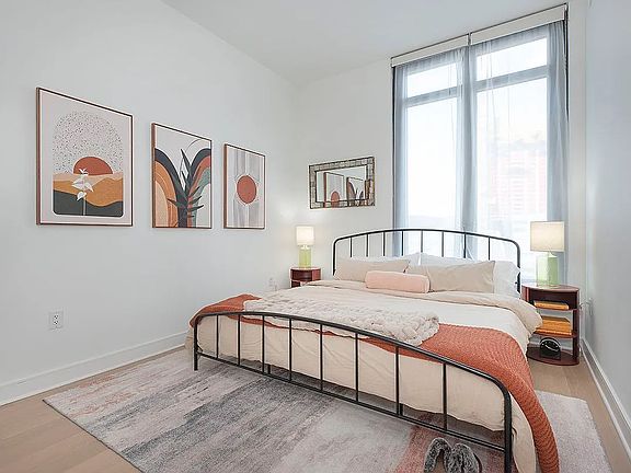 3rd image of 8 Court Sq Penthouse 1A