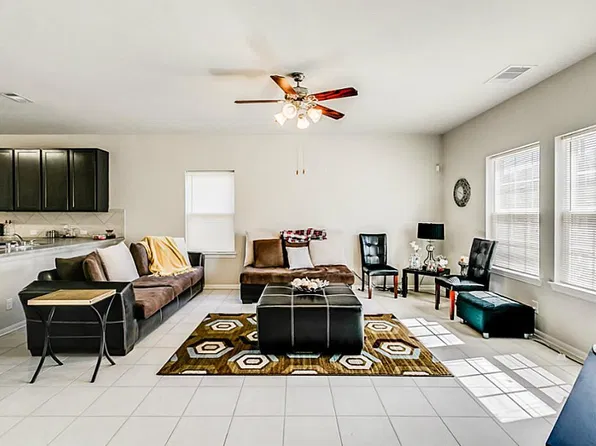 9830 N Vita Cir, Houston, TX 77070