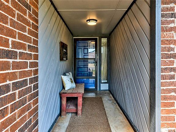 5th image of 3829 Seaward Cir
