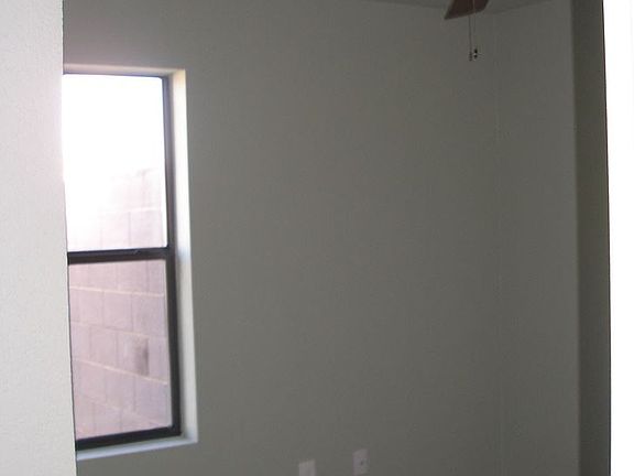 3rd image of 633 N May St APT 29