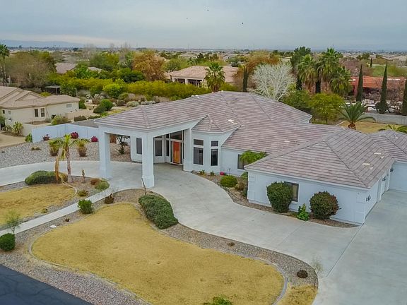 2nd image of 5120 W Desert Dr