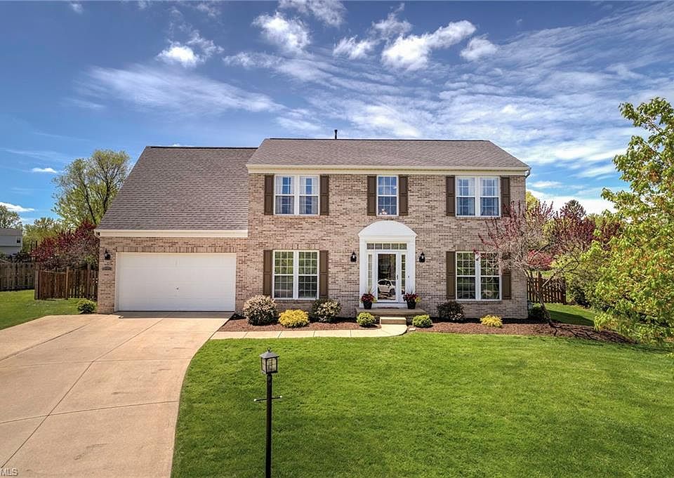 1st image of 5258 Crown Pointe Dr