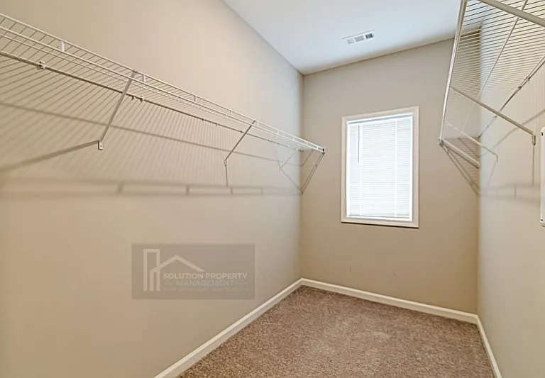 1963 Summit Trace Cir — Photo 17