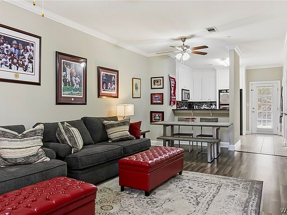 5th image of 3218 Veterans Memorial Pkwy APT 715