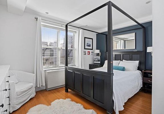 3rd image of 266 W 115th St APT 6B