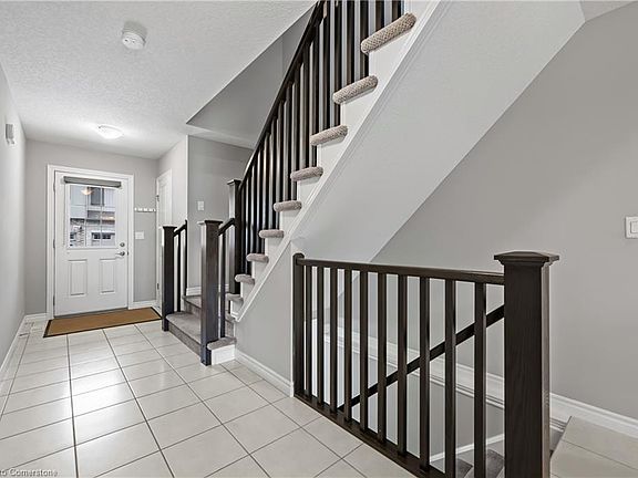 4th image of 635 Saginaw Pkwy #62