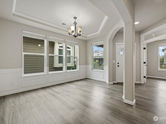 4th image of 17907 121st Street E