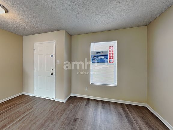 5th image of 8327 Wanda Lake Dr