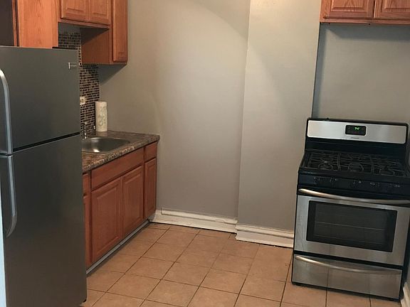 Kitchen with SS appliance 