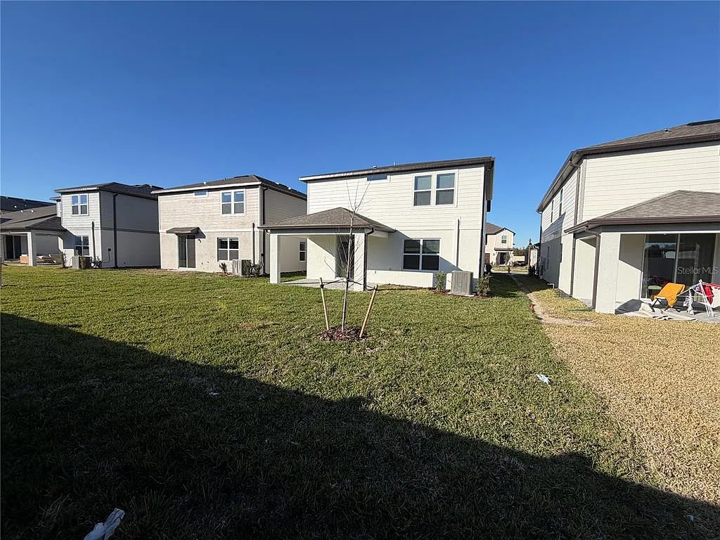 5 bed, 3.0 bath, 2597 sqft, $2,900 — Photo 4