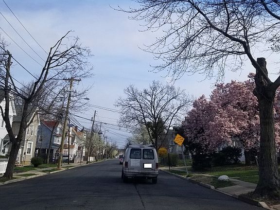 4th image of 9 Bachman Pl