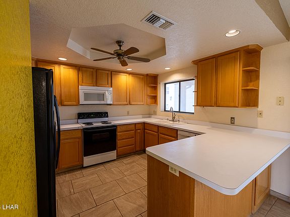 5th image of 1582 Brodie Dr