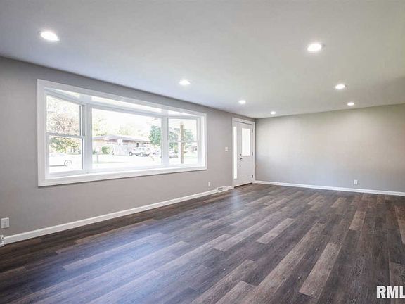 4th image of 5315 N Arber Dr