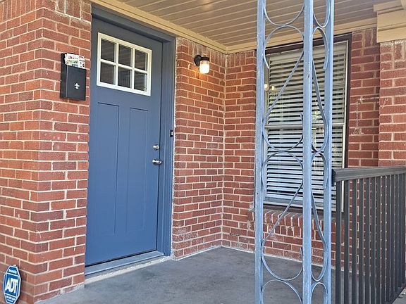 3rd image of 10433 Cayuga Dr