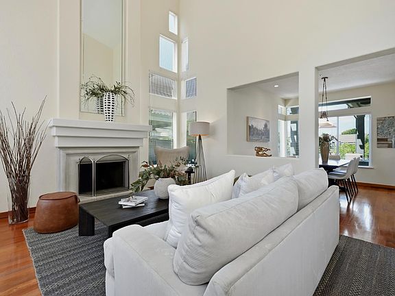 5th image of 29 Lighthouse Court