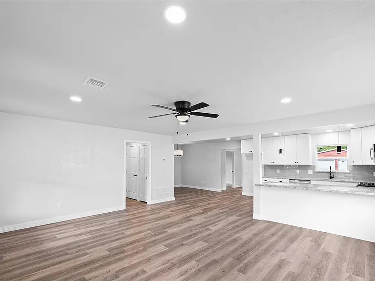 524 Dunnam Ave — Photo 20