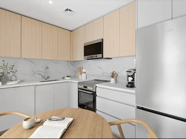 280 West 132nd Street image 5 of 20