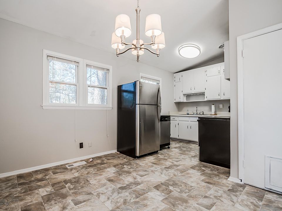Upstairs Kitchen w/ Stainless Steel Appliances