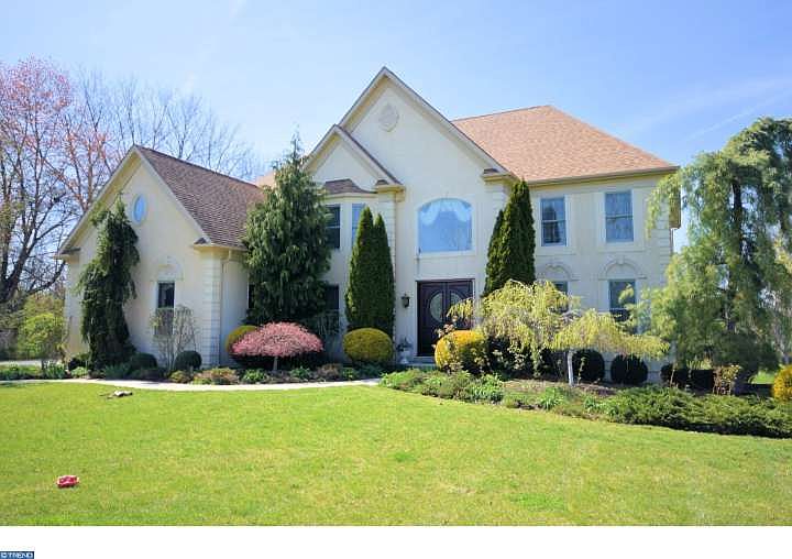 1st image of 106 Chestnut Ln