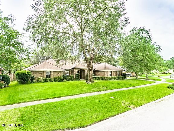 2nd image of 3818 Marnie Pl